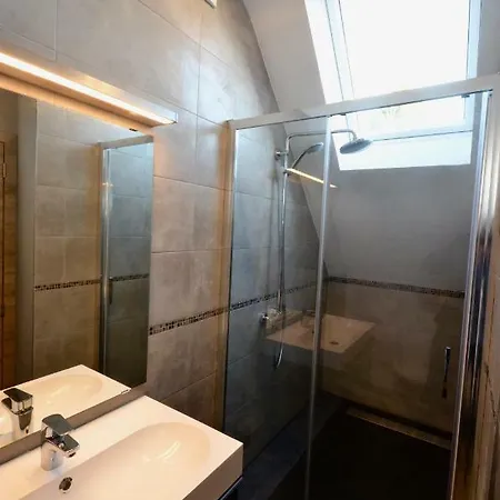 Le Duplex De La Raveline 48a 招待所